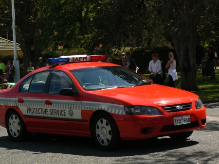 Protective Services outside Government House, Canberra. October 14 2007